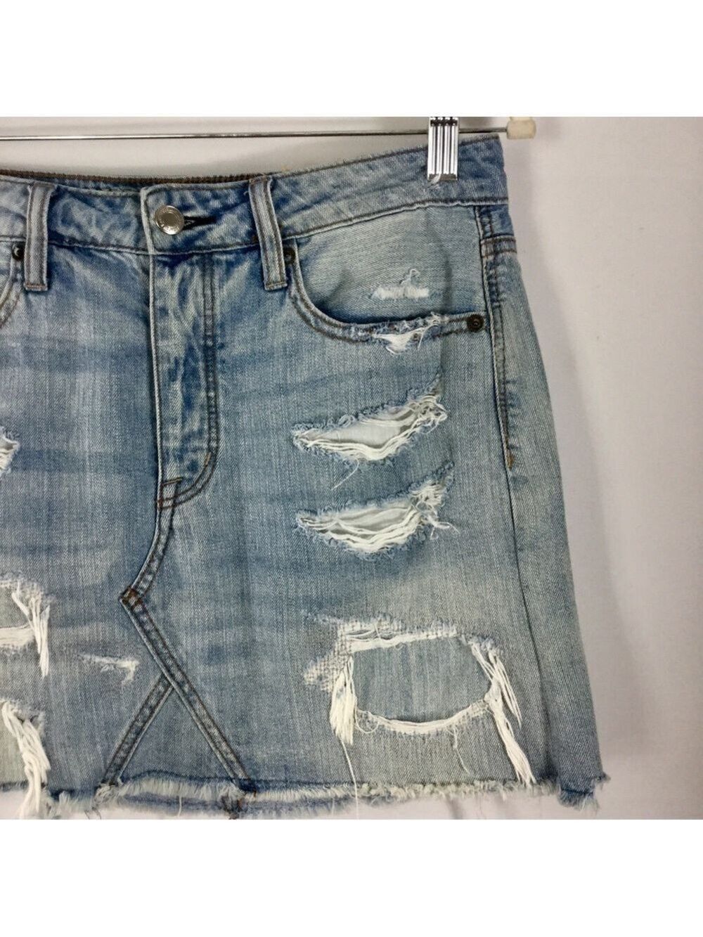 American Eagle Outfitters AE Vintage Hi-Rise Denim Skirt Distressed Size 6 - Picture 4 of 12